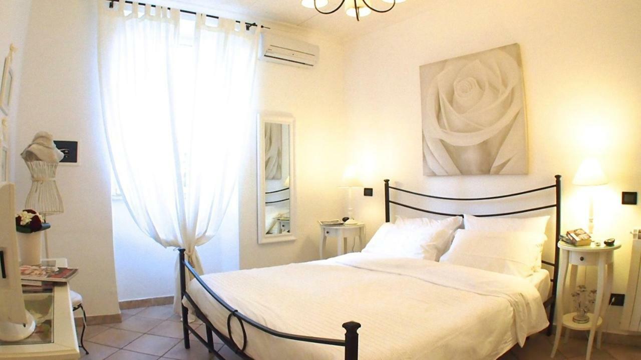 La Piazzetta Di Roma Villa Buitenkant foto
